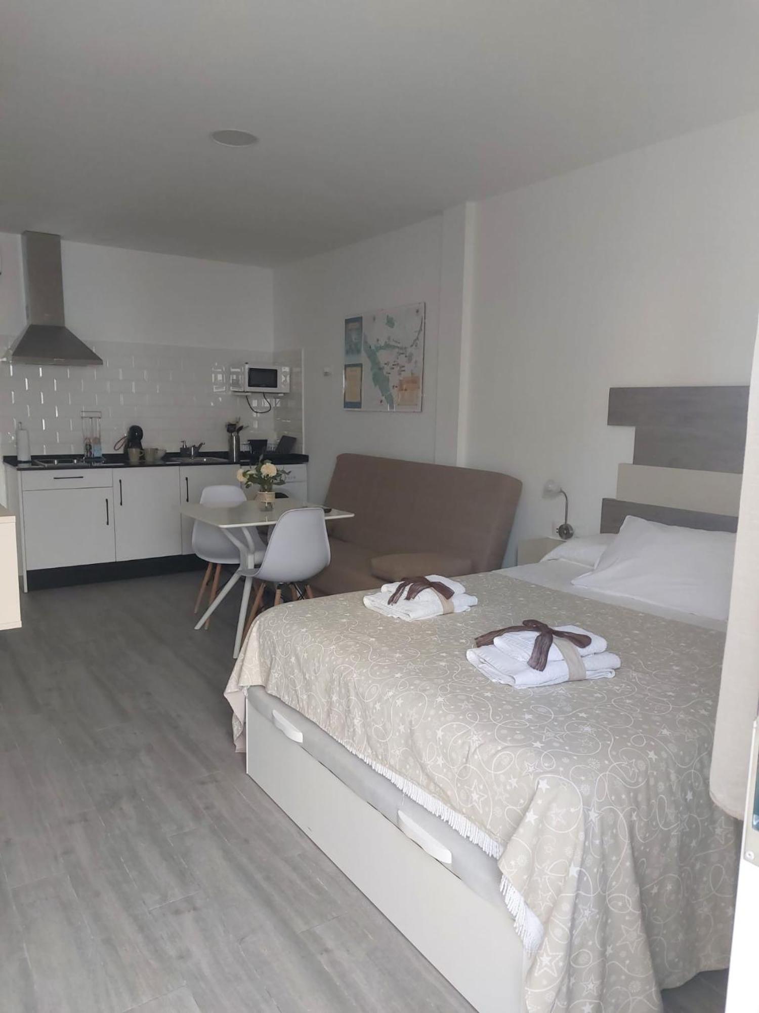 Alaudae Apartamentos Мерида Екстериор снимка